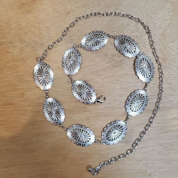 unbranded Accessories - Vintage style Carved Concho Belt Silvery Chain Belts Boho Body Jewelry SZ L nwot